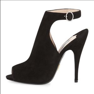 🔥🔥Prada Suede Heels🔥🔥 Firm sale prices to sell
